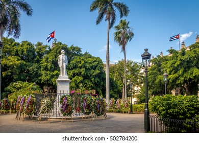 Plaza De Armas - Havana, Cuba