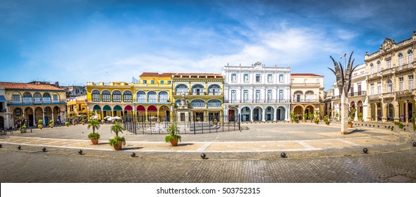 Plaza Vieja - Havana, Cuba