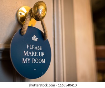 Please Make Up My Room Hotel Door Sign