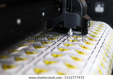 Plotter Cutting Vinyl Stickers Warning 
Manufacturing Technology 