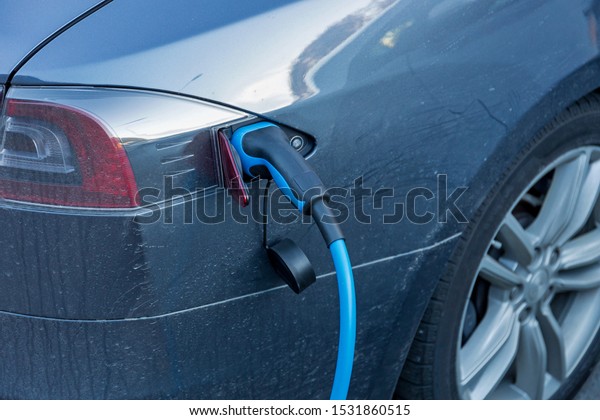 Plug in Electric Car\
Charger Blue Cable