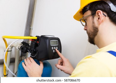 Plumber Set Up Water Filtration System