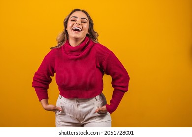 plus size brunette  woman looking at camera. beautiful chubby woman smiling