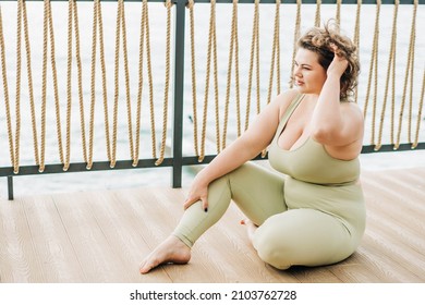  Plus Size Woman Doing Yoga And Meditation.