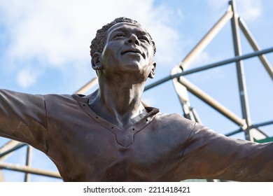 Plymouth UK, 7 October 2022, Unveiling Of Statue Jack Leslie - Plymouth Argyle Footballer And Honorary England International