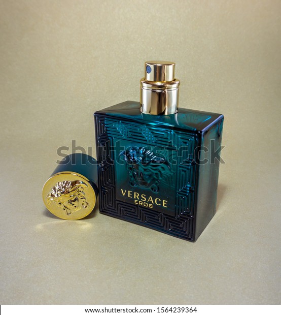 versace gold perfume
