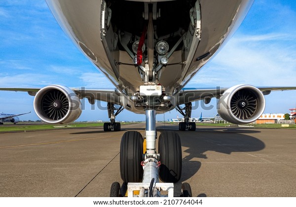 Point of View of being an Aircraft Technician\
while towing