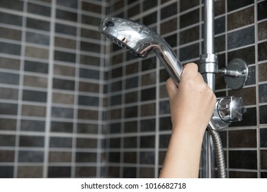 Point Of View Hand Use Shower Handle