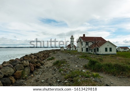 The Point Wilson Lighthouse and the Keeper's House in Fort Worden State Park, Port Townsend, Washington, USA Stockfoto © 