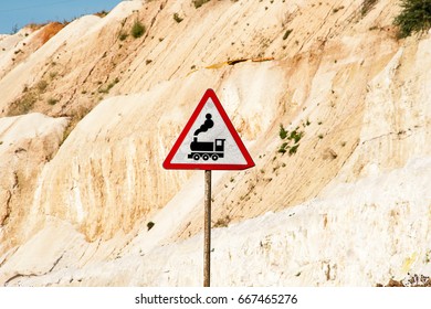 Pointer train