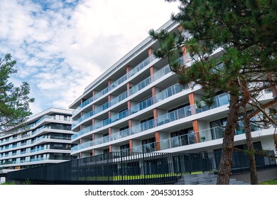 Darłowo, Poland - August 20, 2021: 
View Of The New Apartment Buildings At The Entrance To The Beach In Darłowo By The Baltic Sea