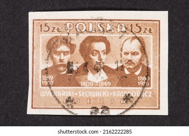 Poland, Circa 1947 : Polish Post Stamp From Series Polish Culture. The Stamp Shows The Likenesses Of Stanisław Wyspiański, Juliusz Słowacki I Jan Kasprowicz.