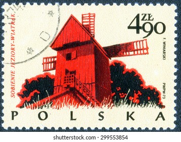 POLAND - CIRCA 1973: A Stamp printed in Poland shows a series of images "Historic Architecture of Poland", circa 1973