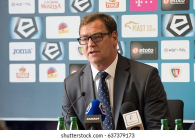 Poland, Gliwice, Piast Gliwice - WKS Slask Wroclaw, Ekstraklasa Football Game 6.05.2017: Press Conferance Of Jan Urban