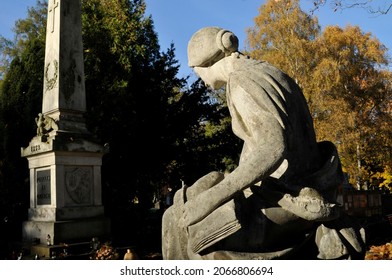 KRAKÓW, POLAND - October 30, 2021. Autumn, Just Before All Saints (All Saints' Day), At The Rakowicki Cemetery (established In 1803) - One Of The Oldest Christian Necropolises In Europe.