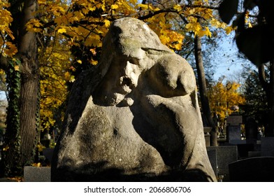 KRAKÓW, POLAND - October 30, 2021. Autumn, Just Before All Saints (All Saints' Day), At The Rakowicki Cemetery (established In 1803) - One Of The Oldest Christian Necropolises In Europe.