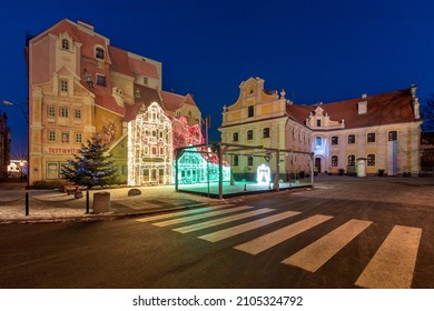 Poland, Poznan - January 9, 2022: Facades Of Old Houses In The Early Christmas Morning. Poznan. Poland.