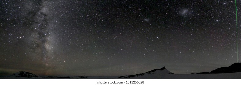 Polar Night In Antartica, Aurora