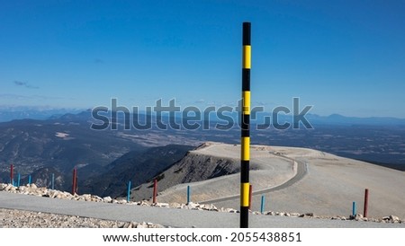 Pole to mark the depth of the snow Mont Ventoux