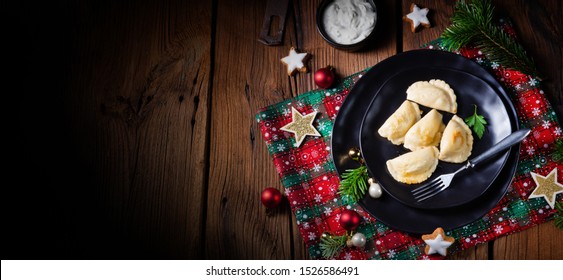 Polish Christmas Pierogi With Sauerkraut And Mushrooms