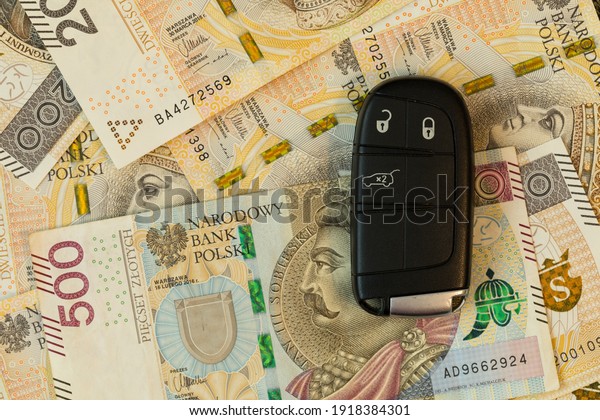 Polish money, currency, banknotes of the\
National Bank of Poland ,key, car remote\
control