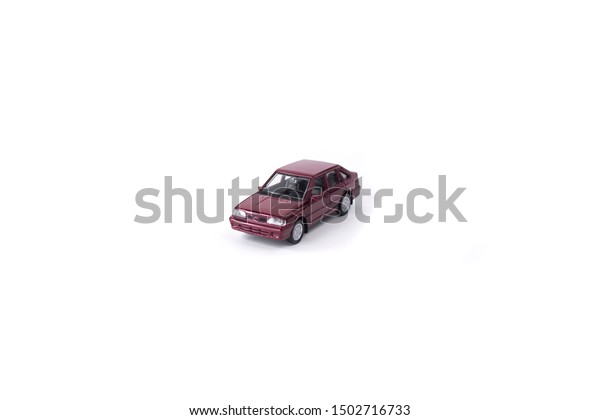 Polish small old toy car\
