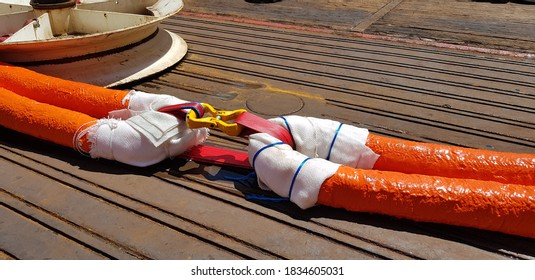 Polyester Ropes Connected By A Sling And A Hammer Lock