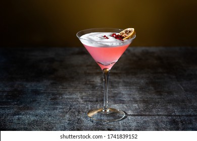 Pomegranate Martini With Dry Lemon 