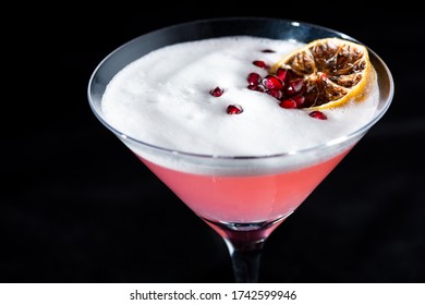 Pomegranate Martini With Dry Lemon 