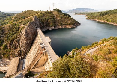 Ponferrada, Spain. The Presa or Embalse de Barcena (Barcena Dam), a gravity dam in the El Bierzo region with a hydroelectric power station