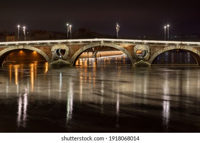 Pont Neuf bridge in Toulouse at night - Powered by Shutterstock