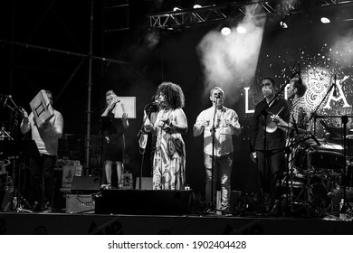 PONTEVEDRA, SPAIN - AUGUST 10, 2020: Free Outdoor Concert By The Musical Group Laroa, During The COVID-19 Pandemic.