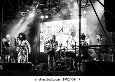 PONTEVEDRA, SPAIN - AUGUST 10, 2020: Free Outdoor Concert By The Musical Group Laroa, During The COVID-19 Pandemic.