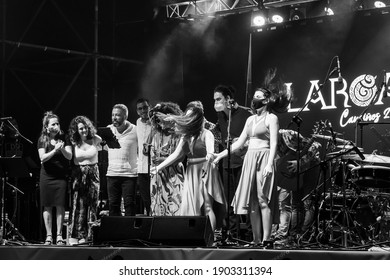 PONTEVEDRA, SPAIN - AUGUST 10, 2020: Free Outdoor Concert By The Musical Group Laroa, During The COVID-19 Pandemic.