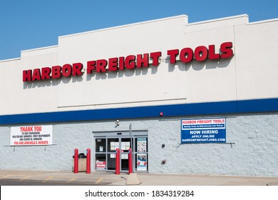 Pontiac, MI / USA -  09 23 2020: Harbor Freight Tools Store Exterior On A Bright Day