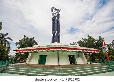 Pontianak Indonesia Khatulistiwa Equator Tower Landmark Foto Stock ...