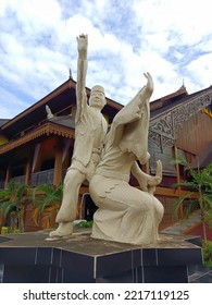 Pontianak Indonesia October 2022, The Welcome Statue At The Traditional Malay House Shows People Dancing Which Symbolizes The Diversity Of Malay Culture 