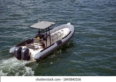  Pontoon Motor Boat Cruising On Biscayne Bay Off Of Miami Beach,Florida.