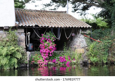 Pontrieux, France - 08 20 2019 : Old Washhouse Along The River Le Trieux In Pontrieux, Village Of Pontrieux Nicknamed 