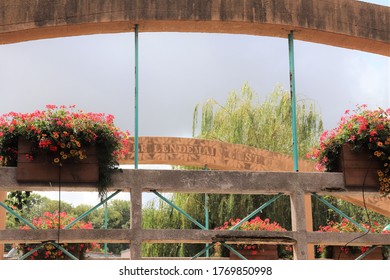 Pontrieux, France - 08 20 2019 : The Saint Yves Bridge Over The Le Trieux River In Pontrieux, Village Of Pontrieux Nicknamed 