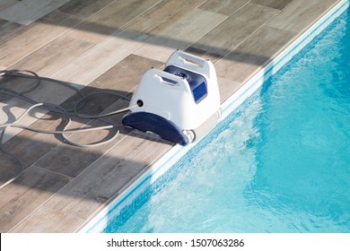 Pool Cleaner Robot For Cleaning Swimming Pool