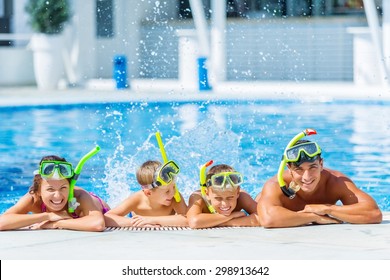 Pool, Fun, Smiling.