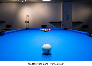 Pool table, balls lined up