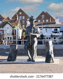 Poole Dorset England July 9, 2022 Statue Of Lord Robert Baden Powell, Founder Of The Scout Movement.