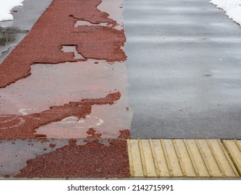 Poor-quality Bike Path Collapsed After Winter