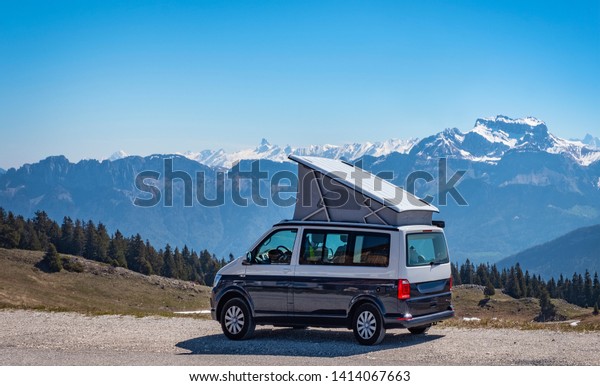 van in french