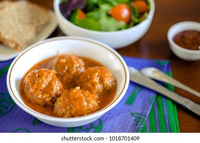 Porcupine Meatballs And Tomato Sause