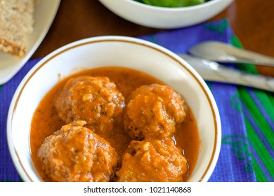 Porcupine Meatballs And Tomato Sause