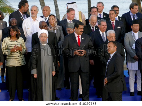Porlamar, Venezuela. September 17th 2016 - Presidents of
Delegations pose for the official photograph in the 17th Summit of
the Non-Aligned Movement in Porlamar, Margarita Island, Venezuela
