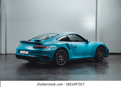 Porsche 911 Turbo S Miami Blue Stock Photo 1851497317 | Shutterstock